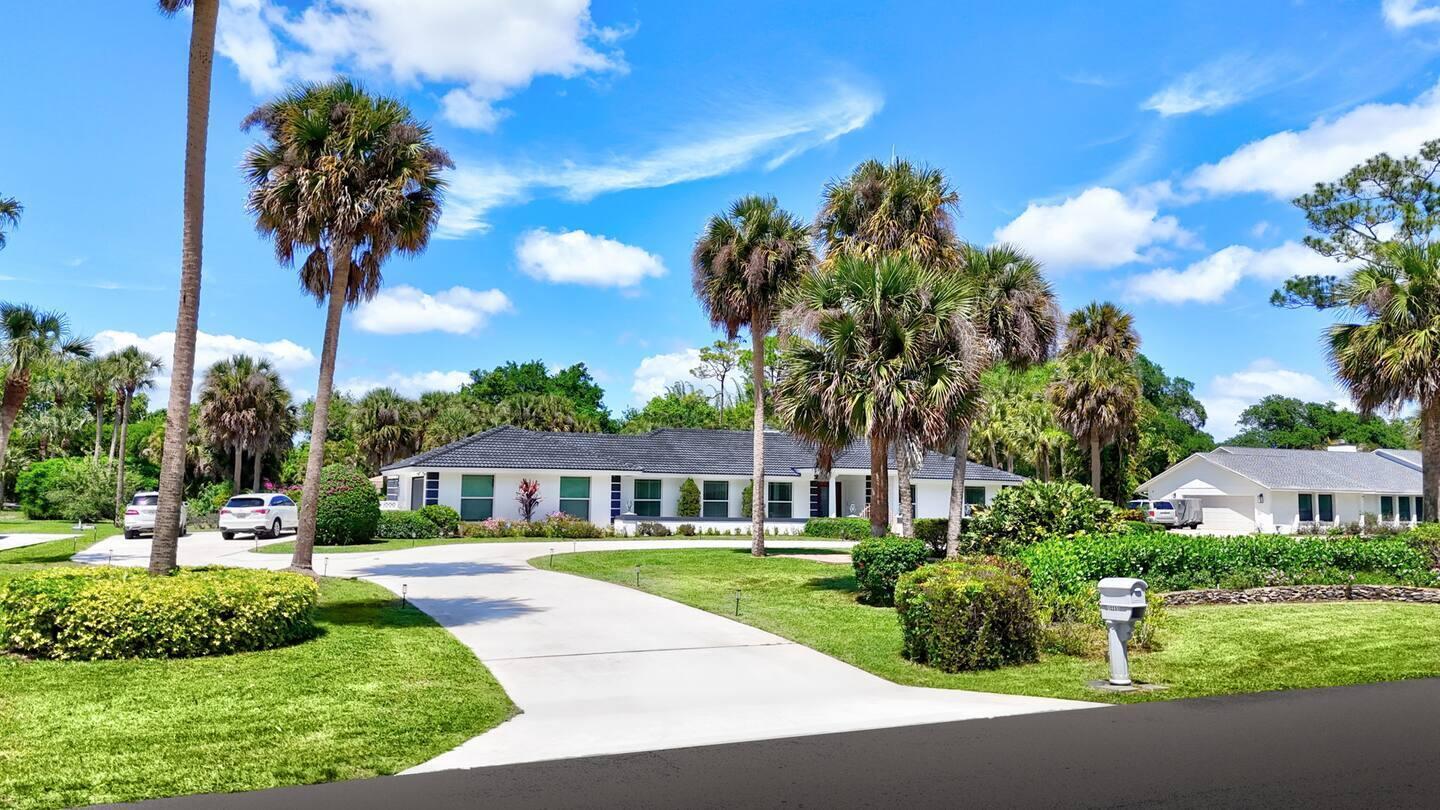 PINEWOOD EAST OF WELLINGTON - Residential Lease