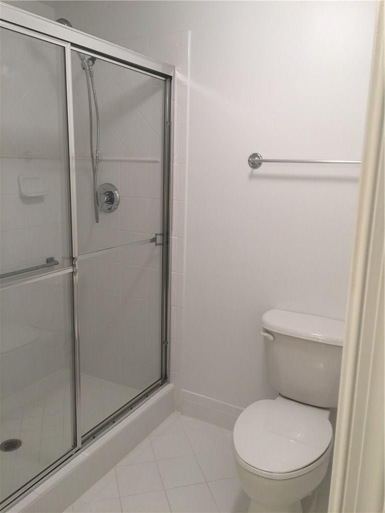 Yardley A Condo - Residential Lease