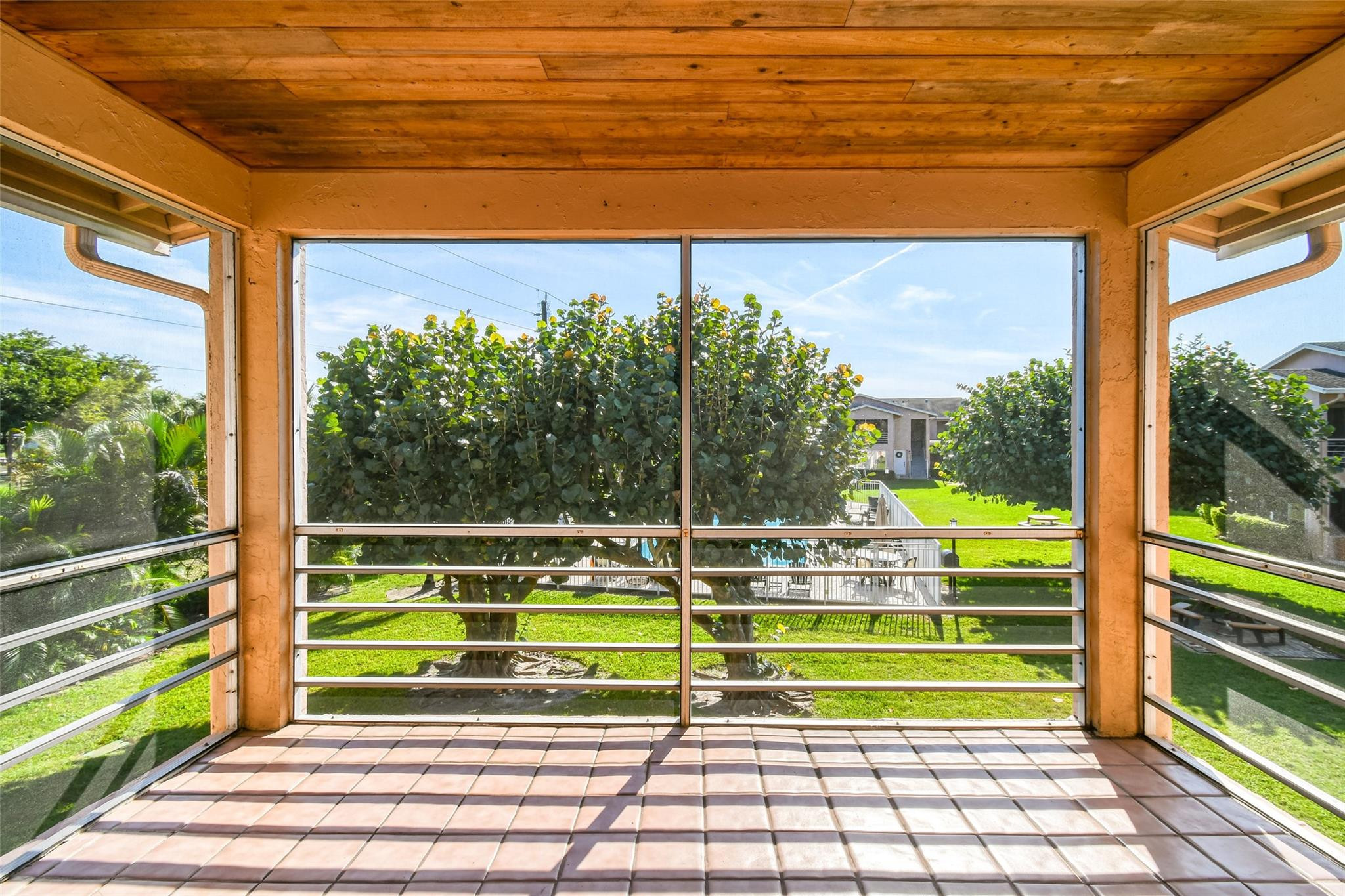 GARDENWAY CONDO - Residential