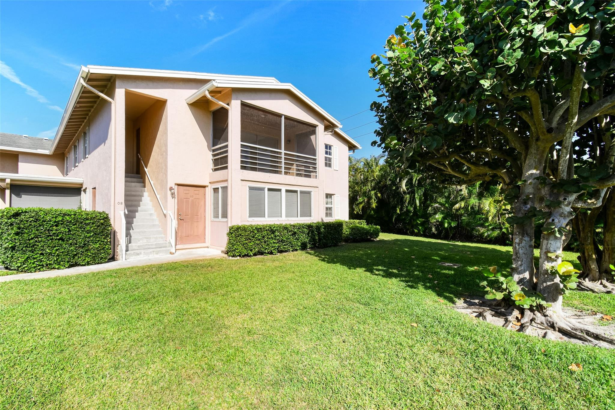 GARDENWAY CONDO - Residential