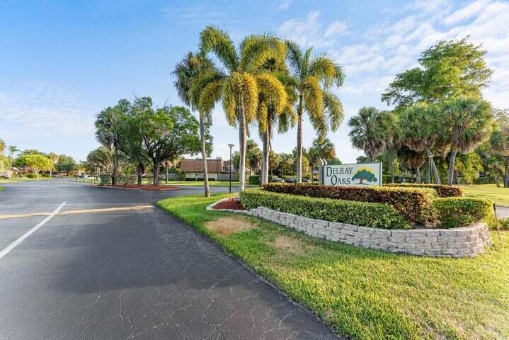 DELRAY OAKS CONDO - Residential Lease