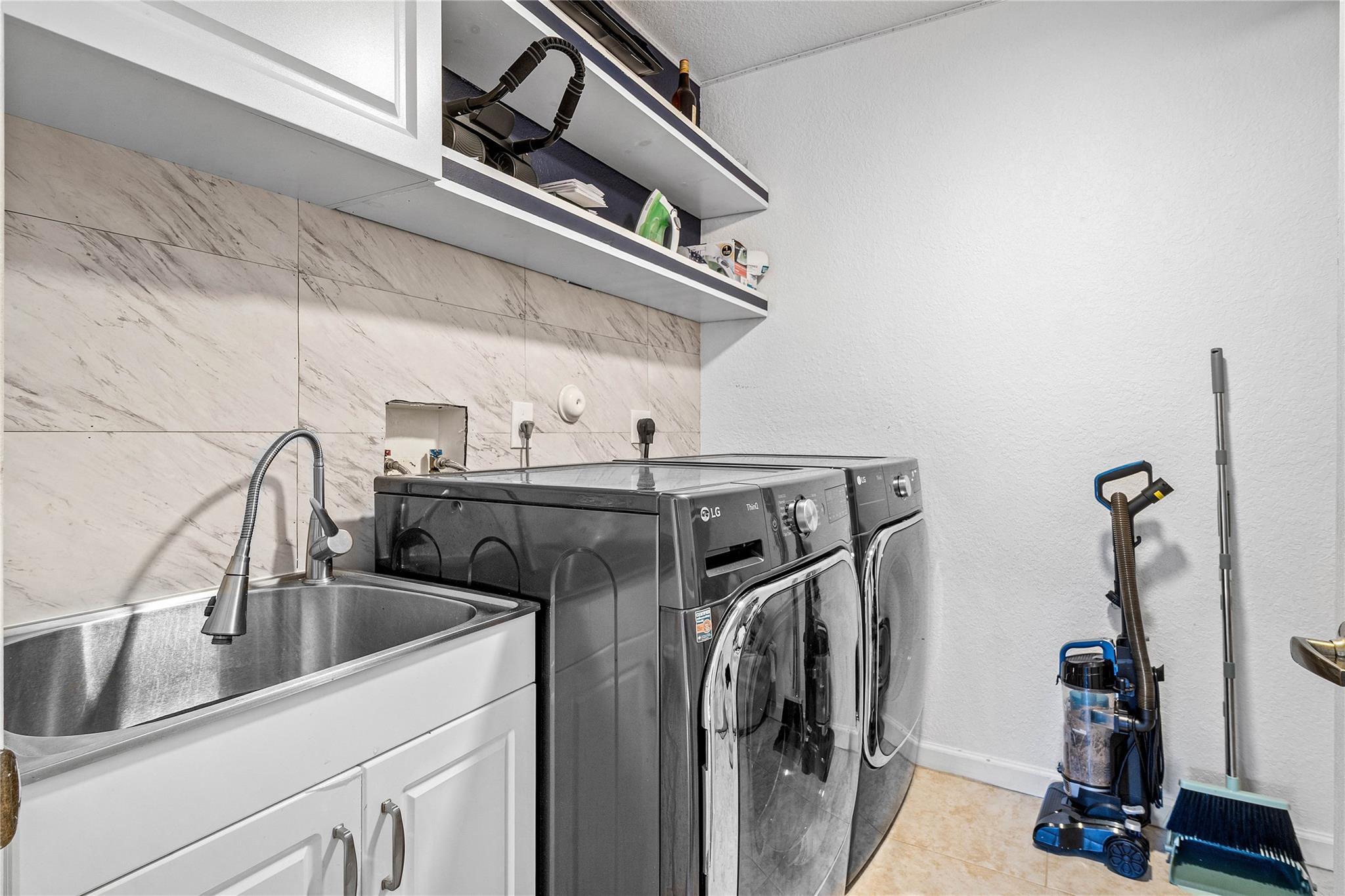 Verona Palms - Residential