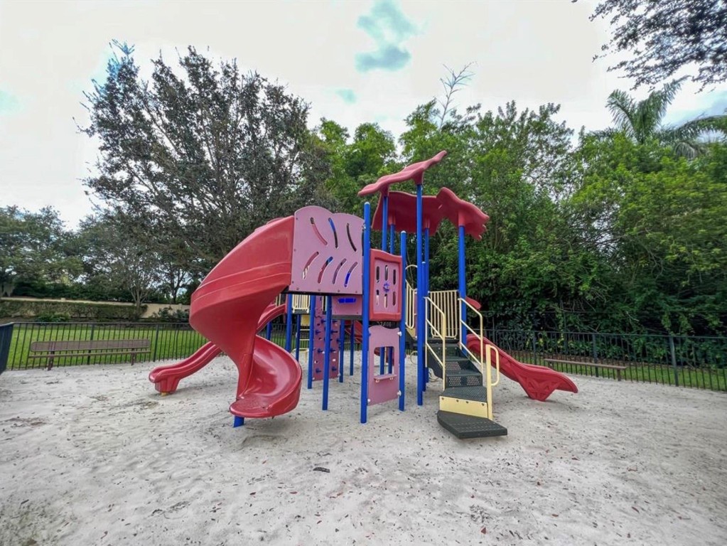 Verona Palms - Residential