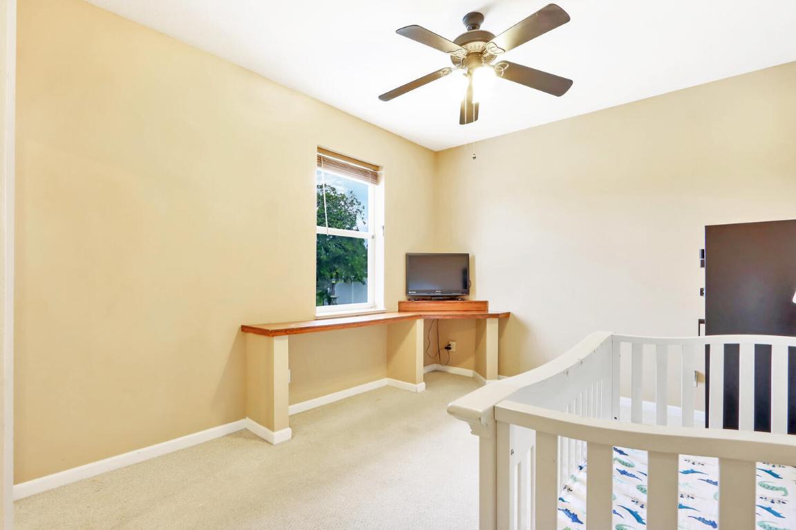 Saint James - Residential