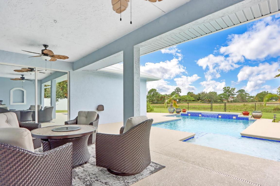 Saint James - Residential