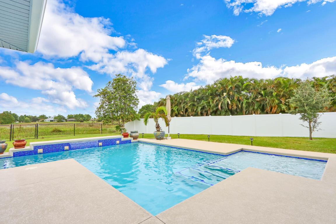 Saint James - Residential