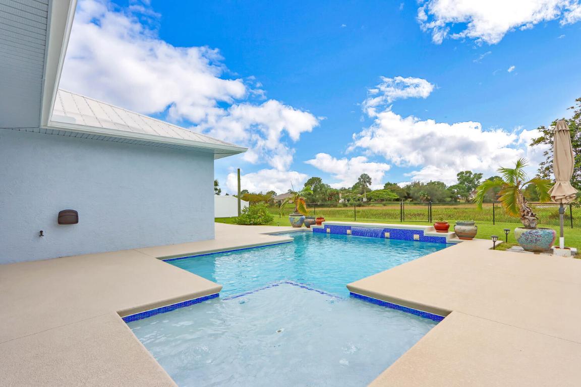 Saint James - Residential