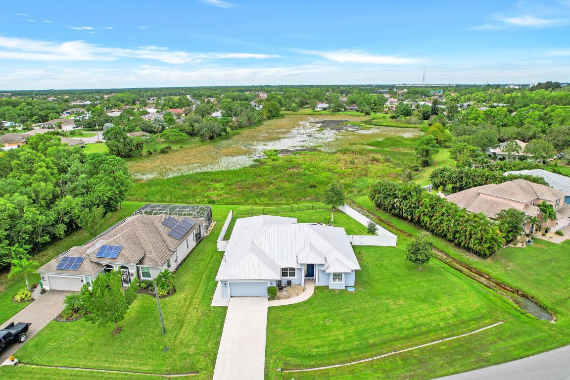 Saint James - Residential