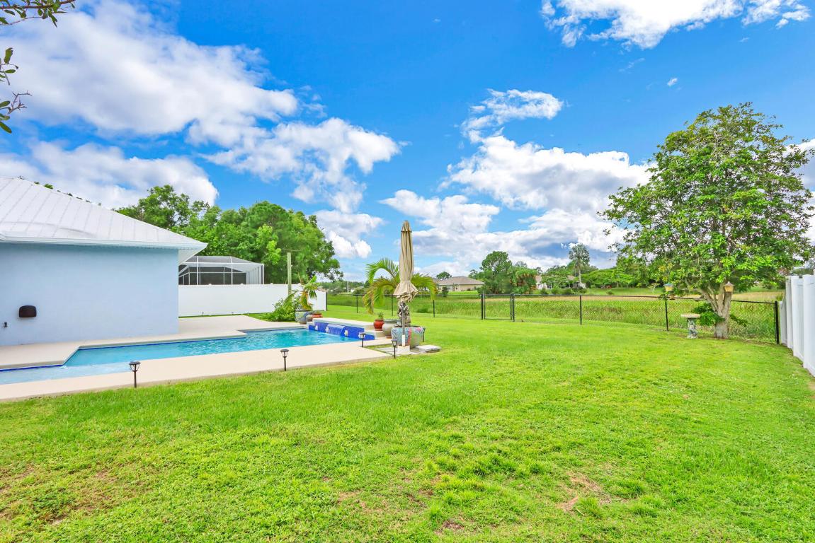 Saint James - Residential