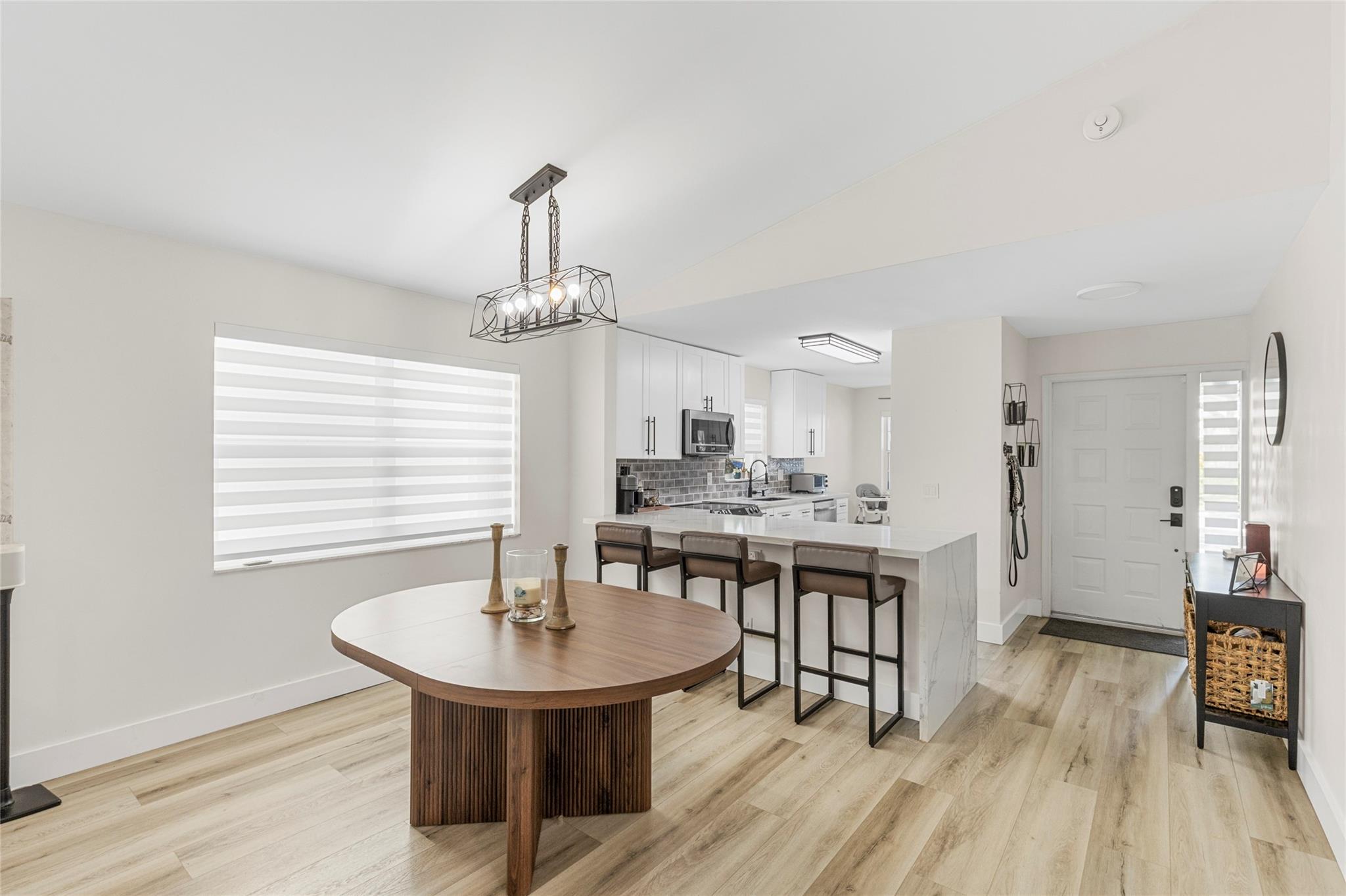 JACARANDA POINTE - Residential