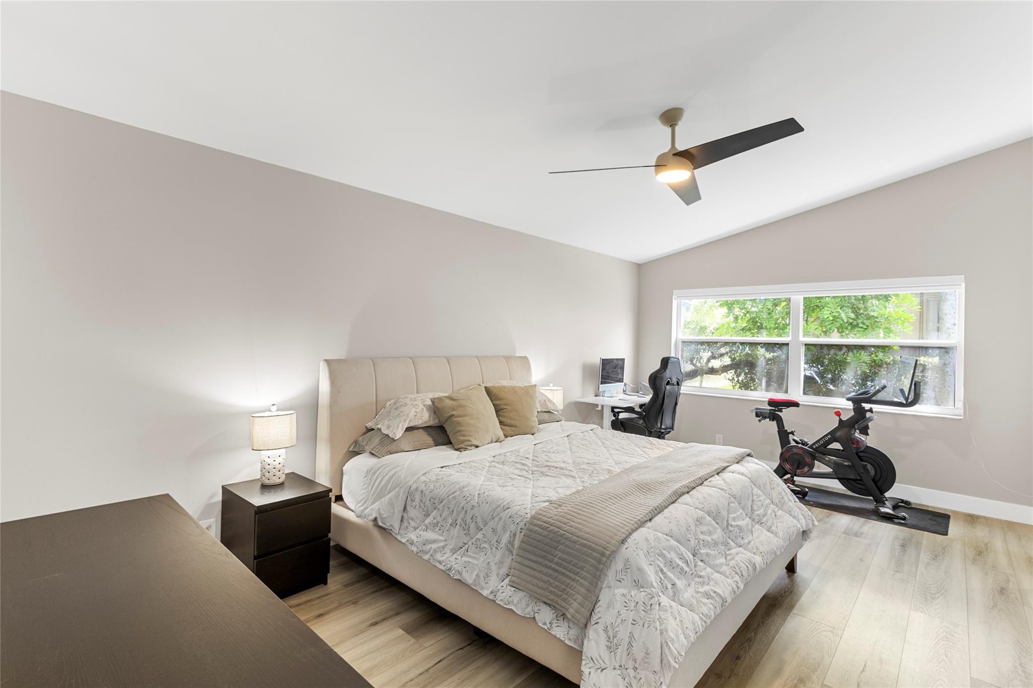 JACARANDA POINTE - Residential