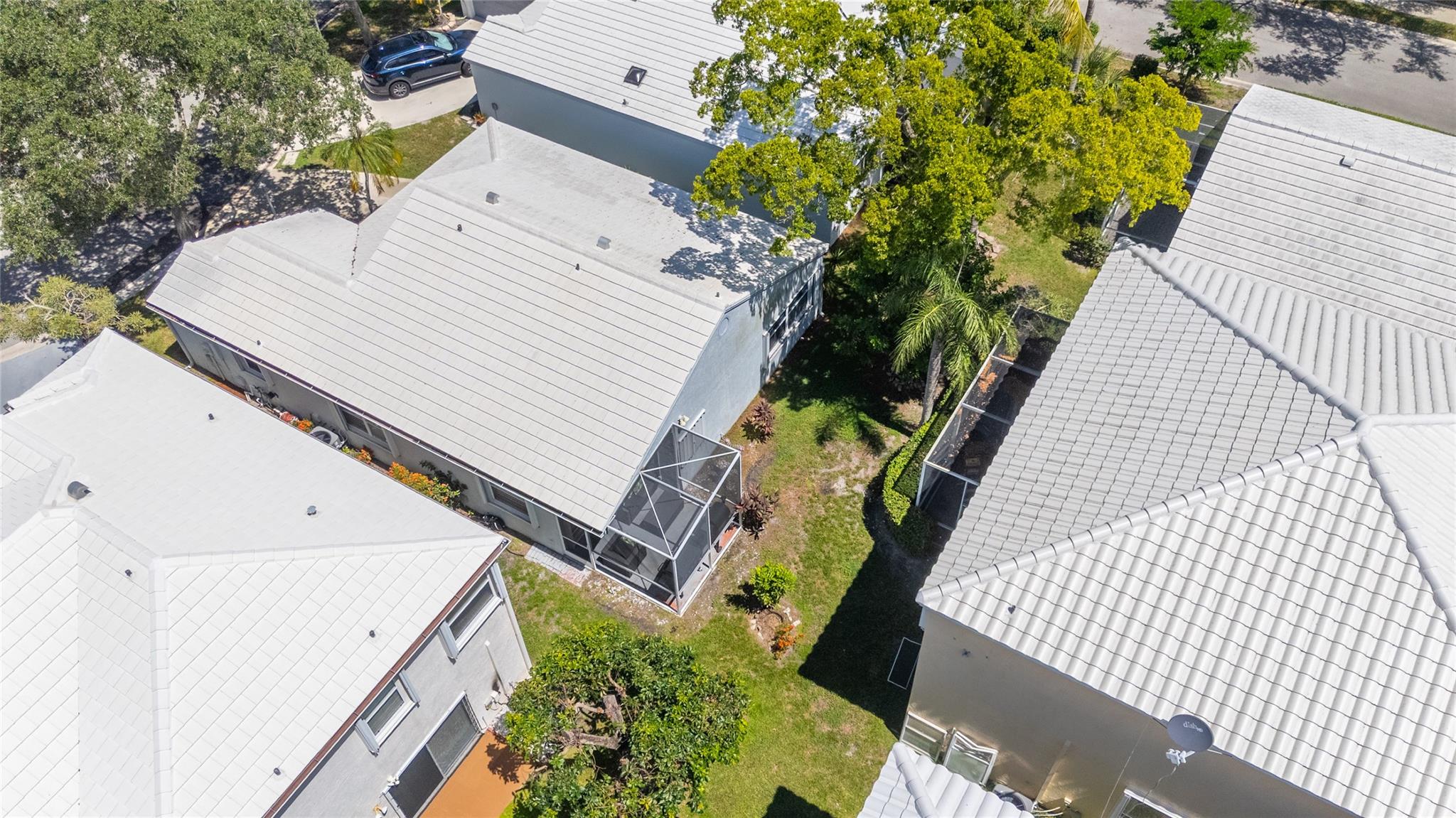 JACARANDA POINTE - Residential