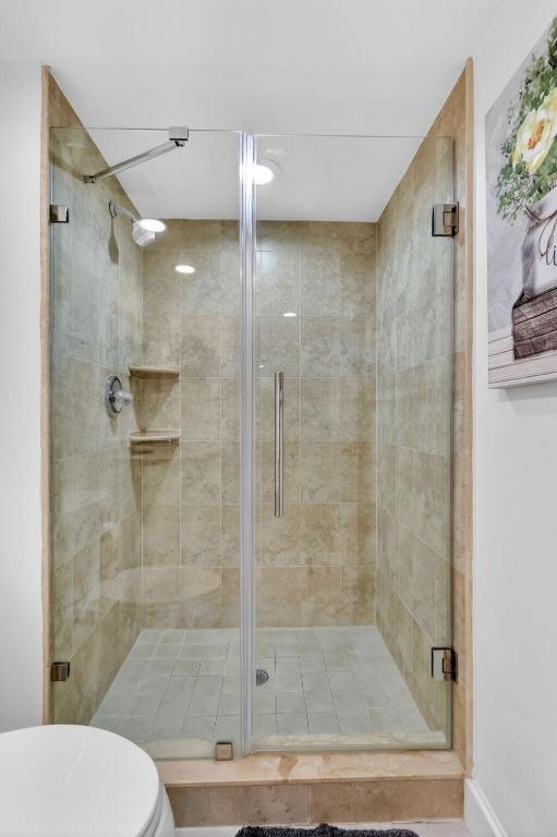 GLENEAGLES CONDO III - Residential