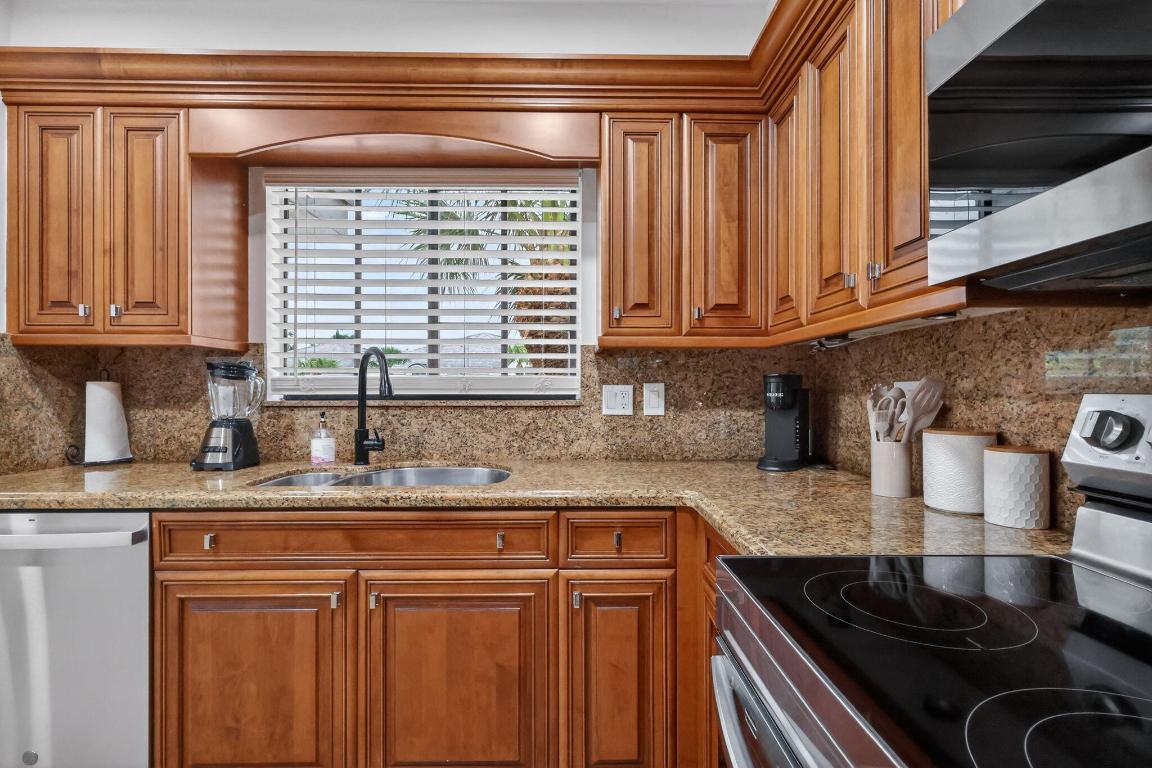 GLENEAGLES CONDO III - Residential