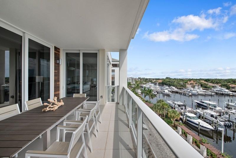 AZURE CONDO - Residential