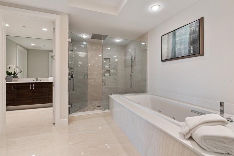 AZURE CONDO - Residential