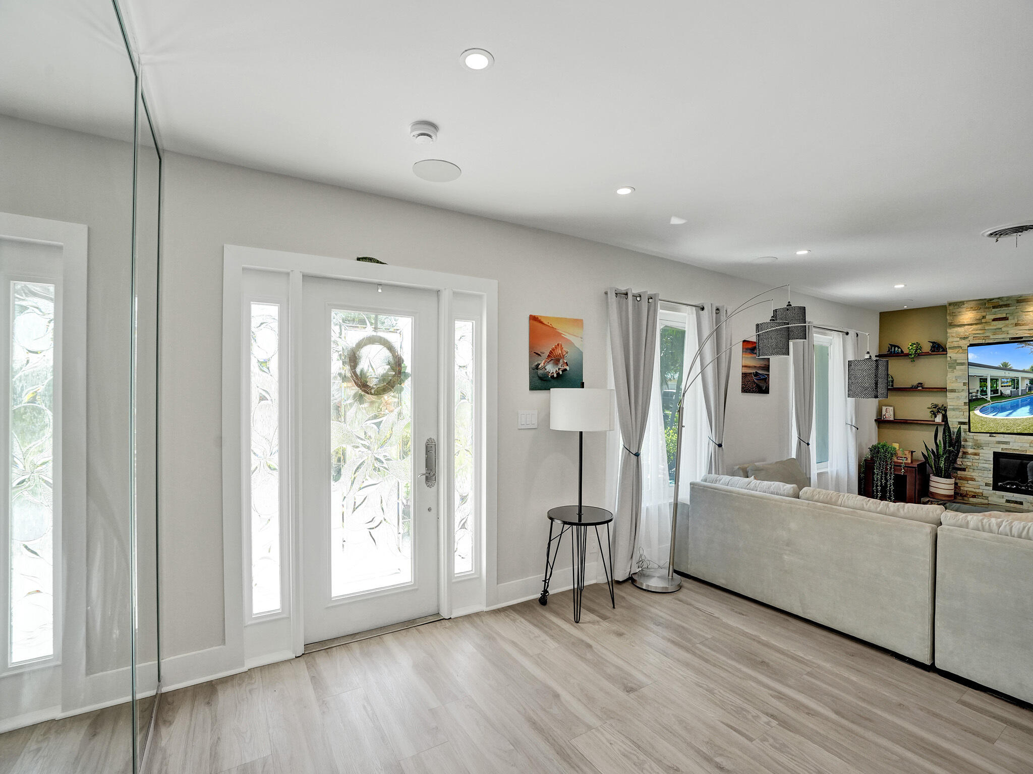 VENETIAN ISLES 1ST SEC - Residential