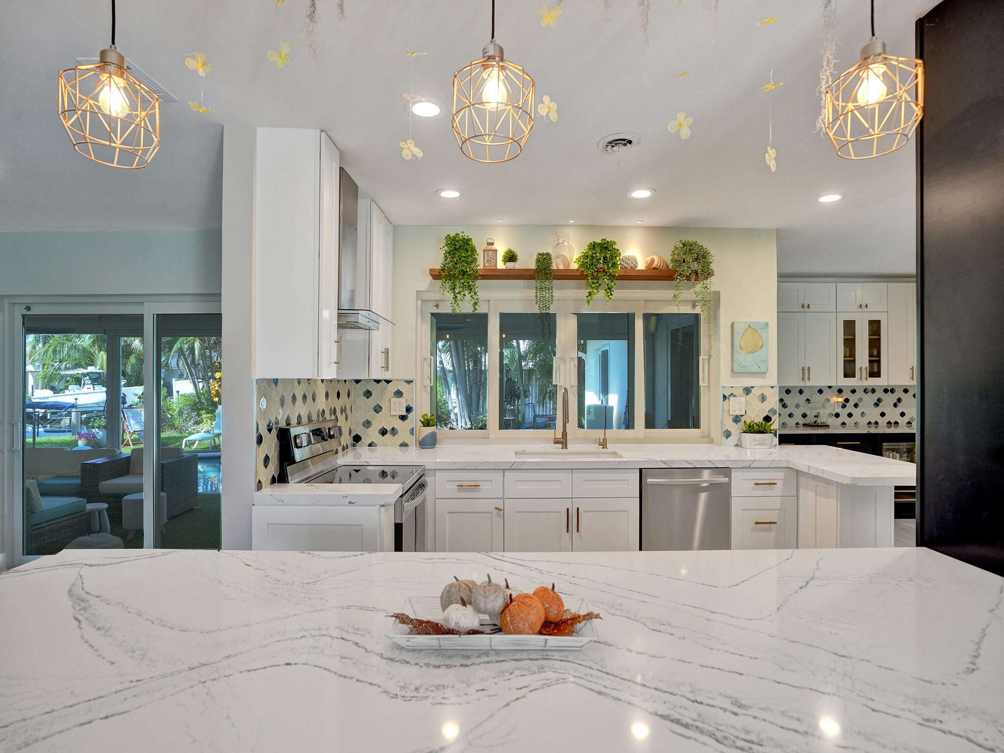 VENETIAN ISLES 1ST SEC - Residential