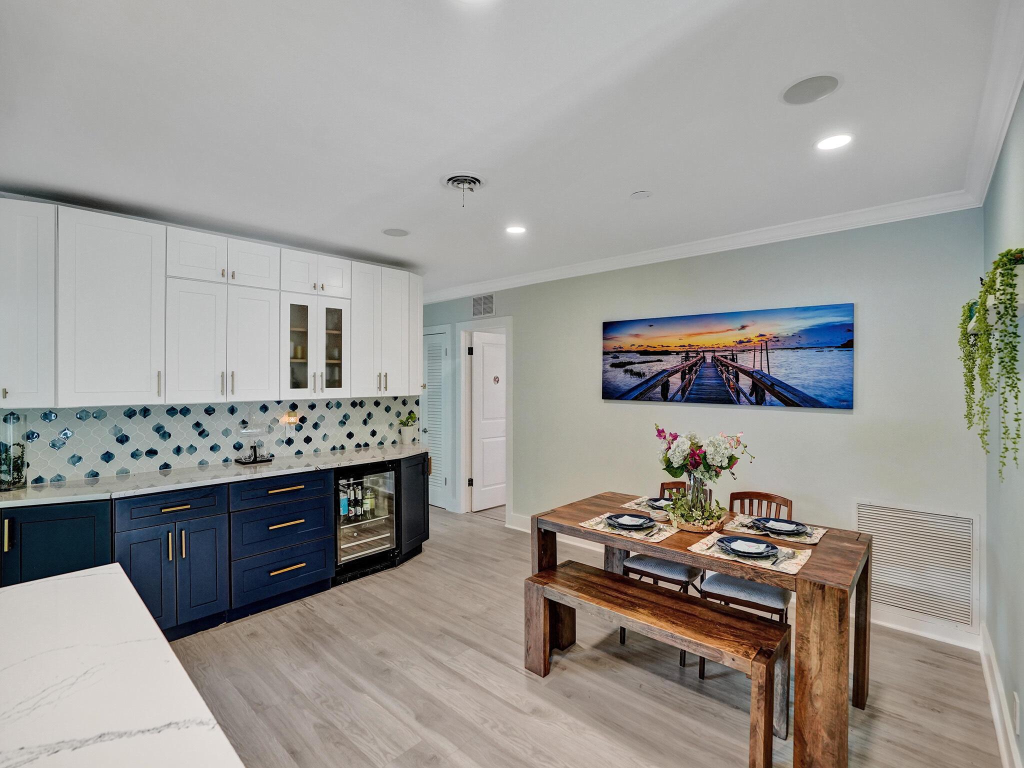 VENETIAN ISLES 1ST SEC - Residential