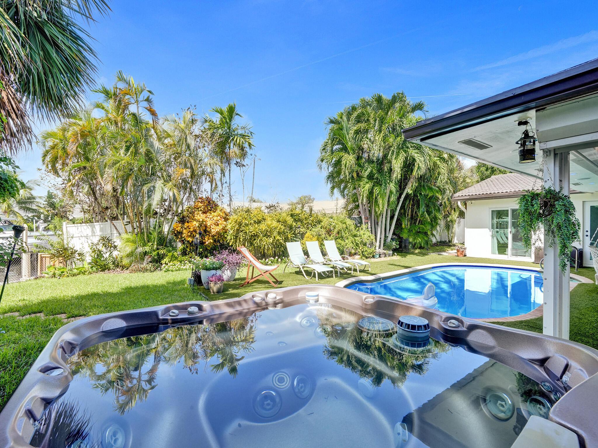 VENETIAN ISLES 1ST SEC - Residential