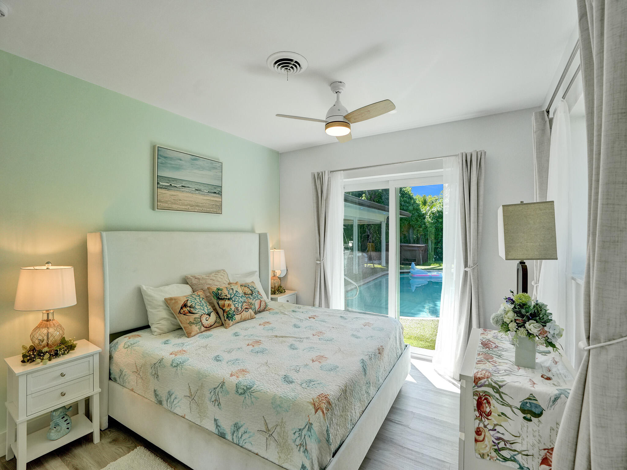 VENETIAN ISLES 1ST SEC - Residential