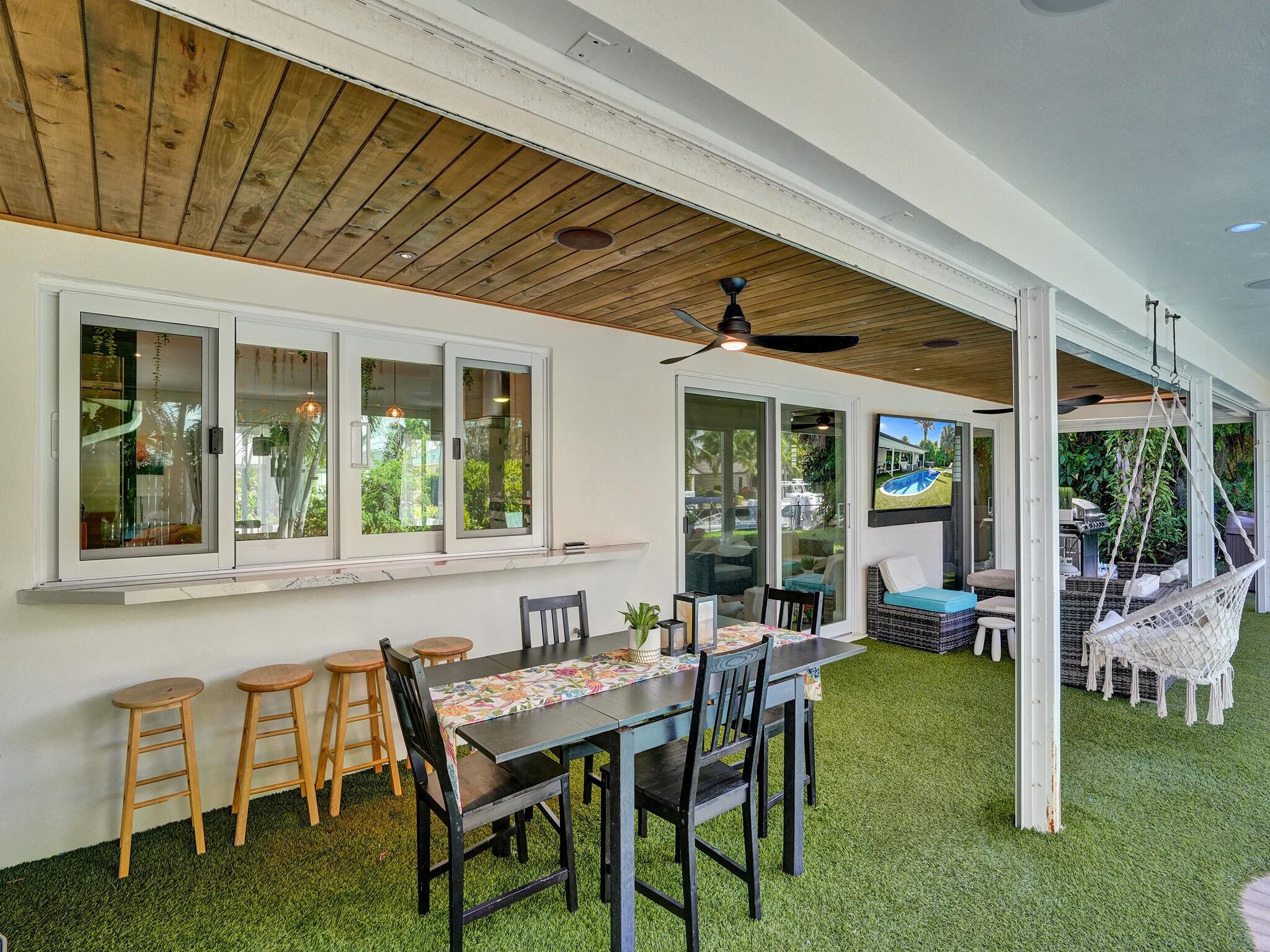 VENETIAN ISLES 1ST SEC - Residential