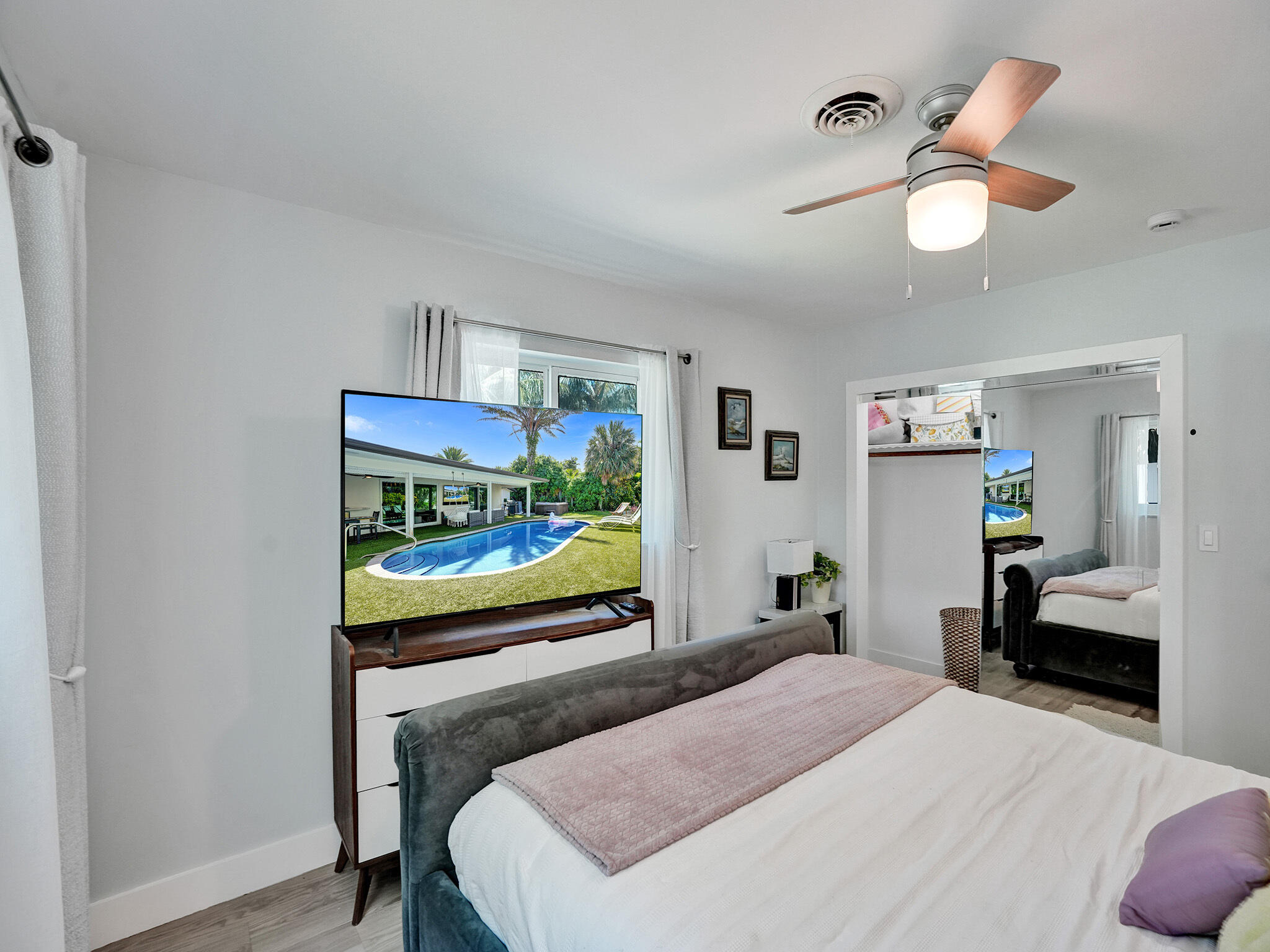 VENETIAN ISLES 1ST SEC - Residential