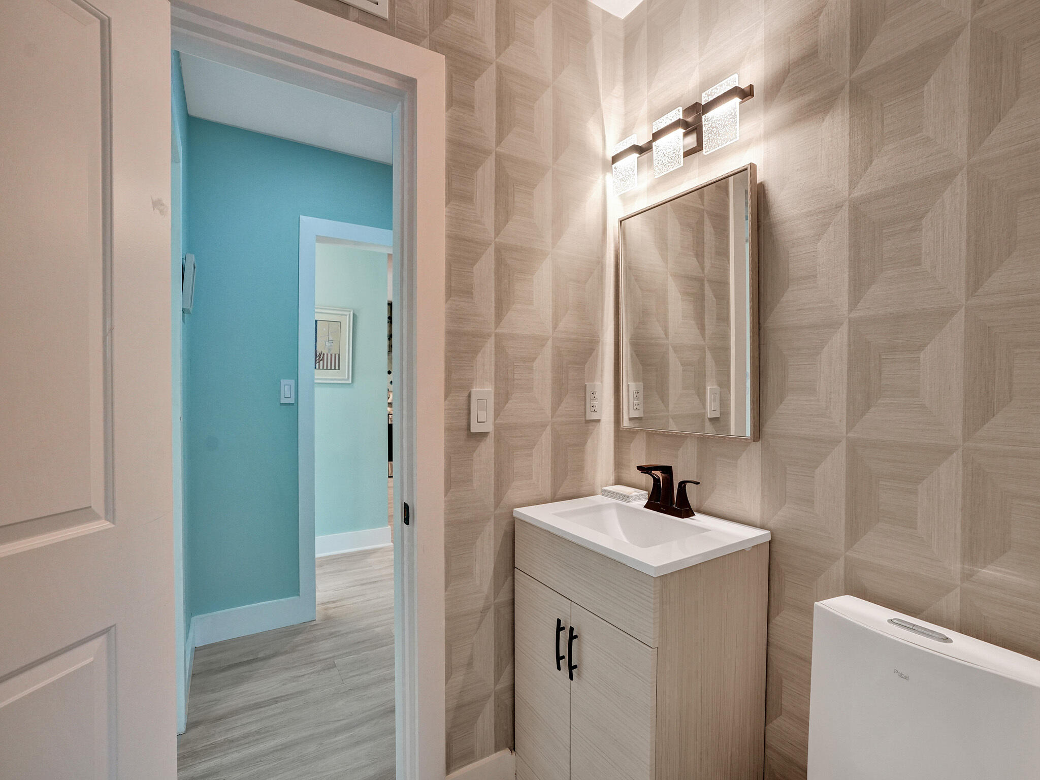 VENETIAN ISLES 1ST SEC - Residential