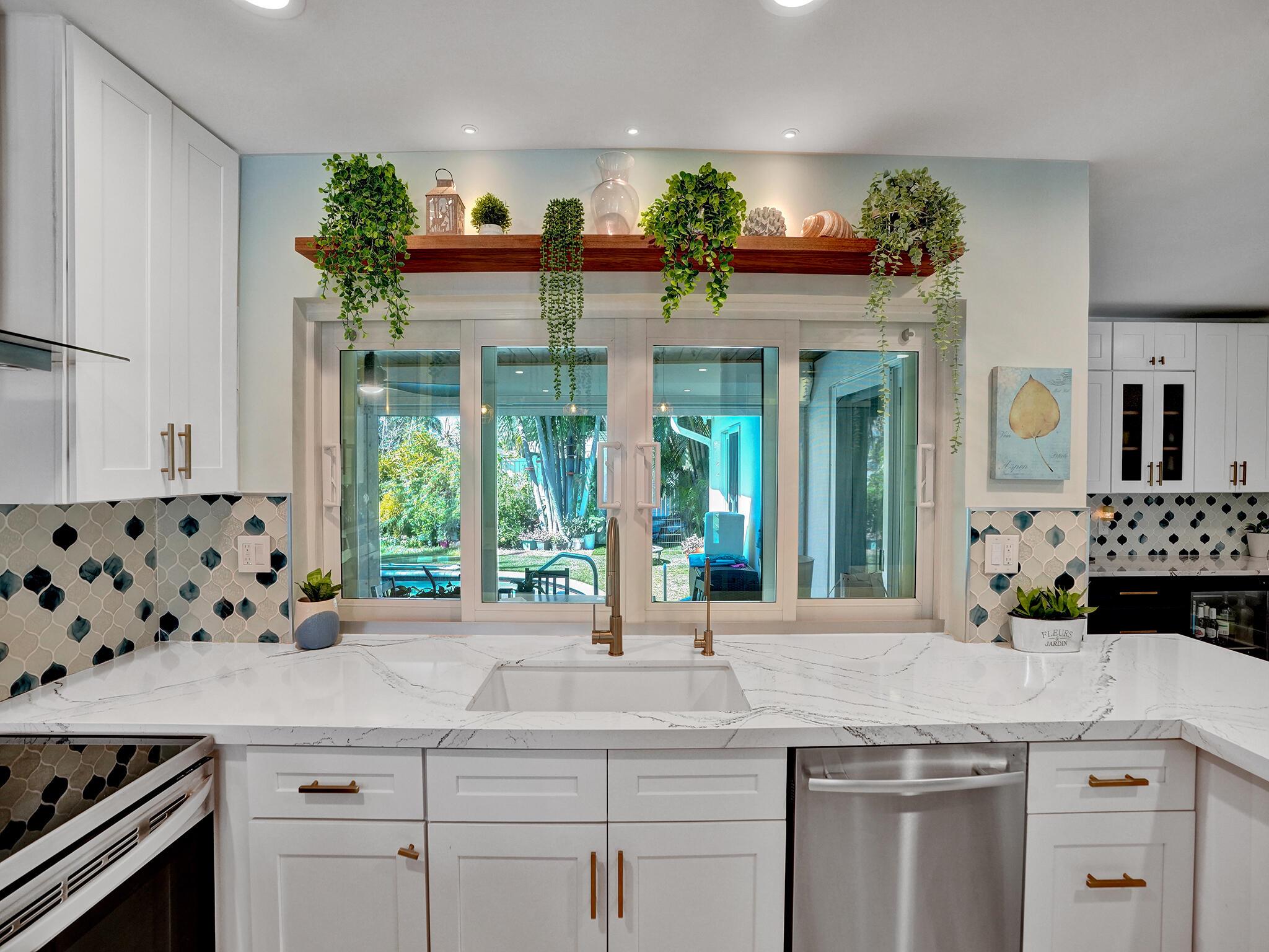 VENETIAN ISLES 1ST SEC - Residential