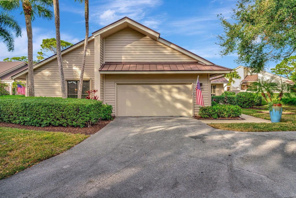 Photo of 5191 SE Brandywine Way, Stuart, FL 34997 (MLS # R11044895)