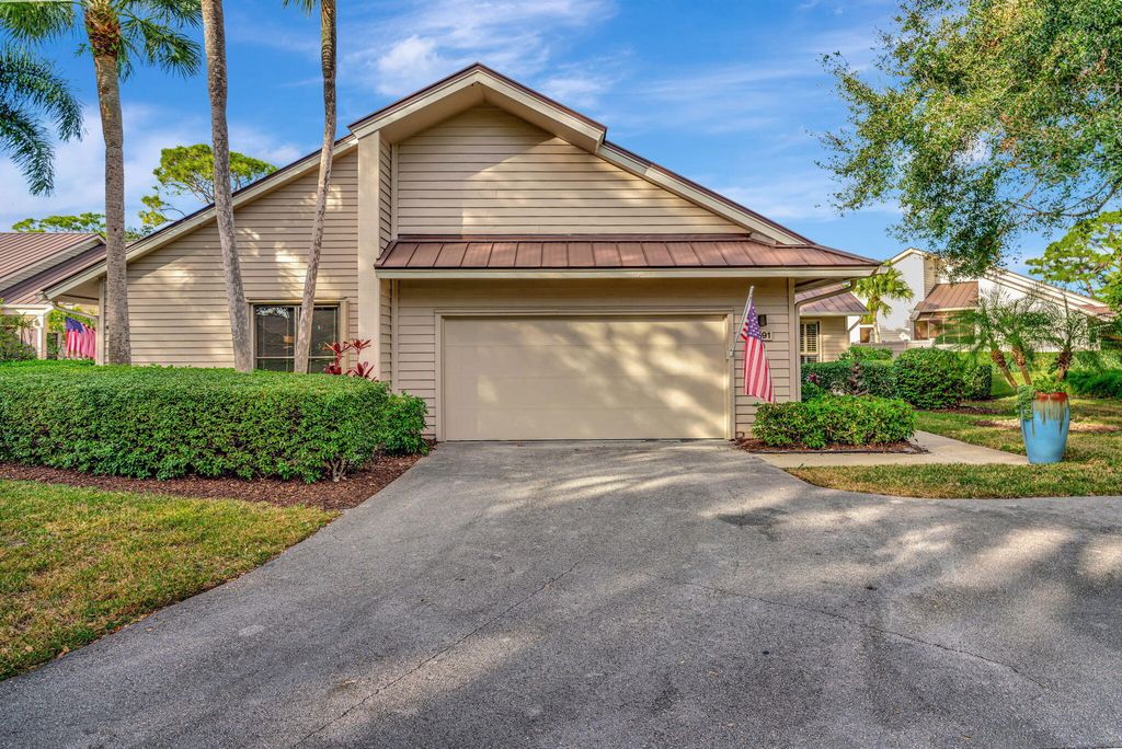Photo of 5191 SE Brandywine Way, Stuart, FL 34997 (MLS # R11044895)