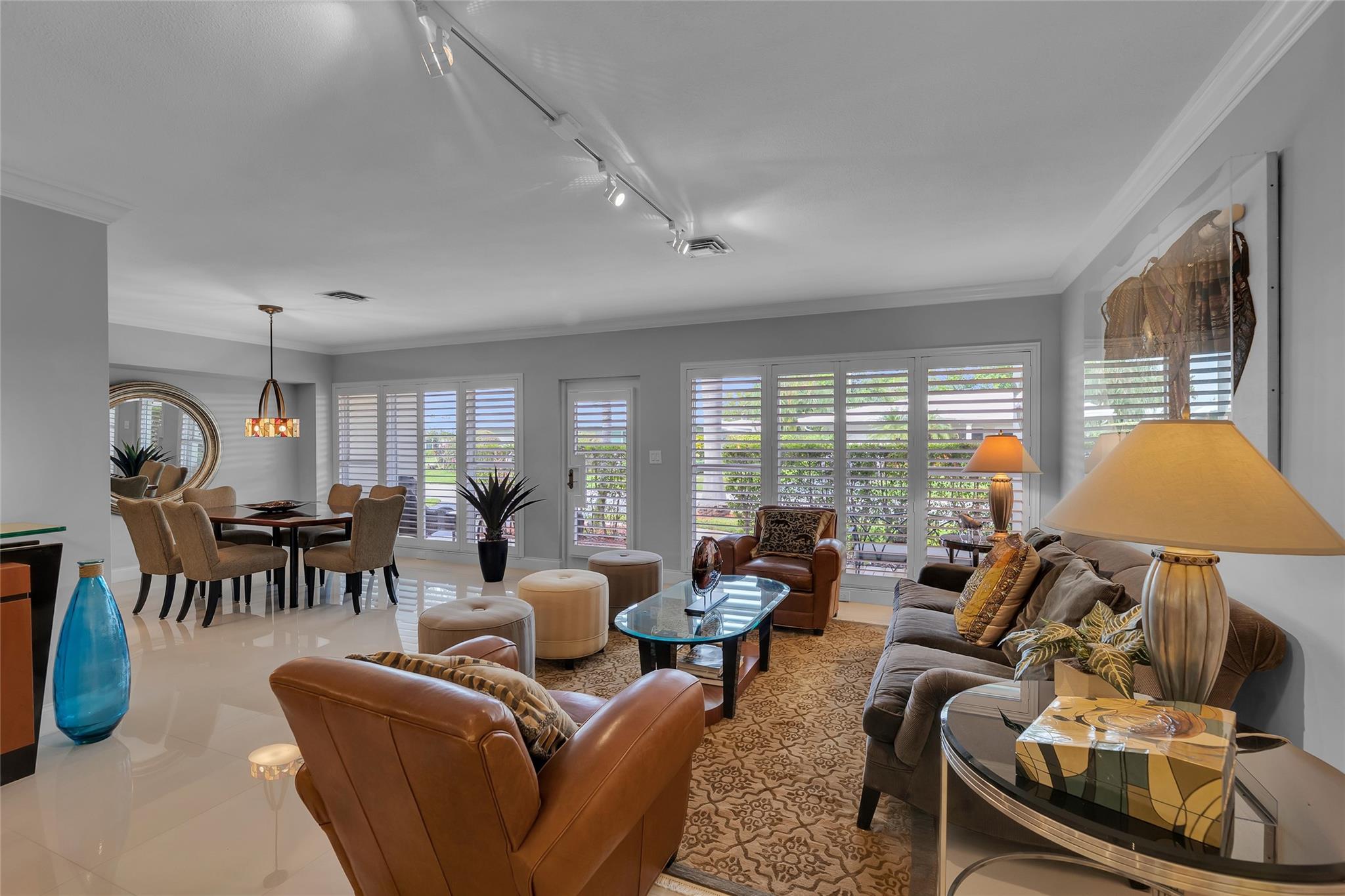 Palm Club Co-Op - Residential