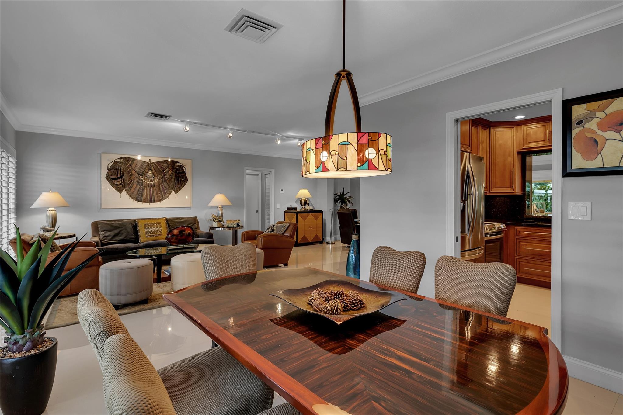 Palm Club Co-Op - Residential