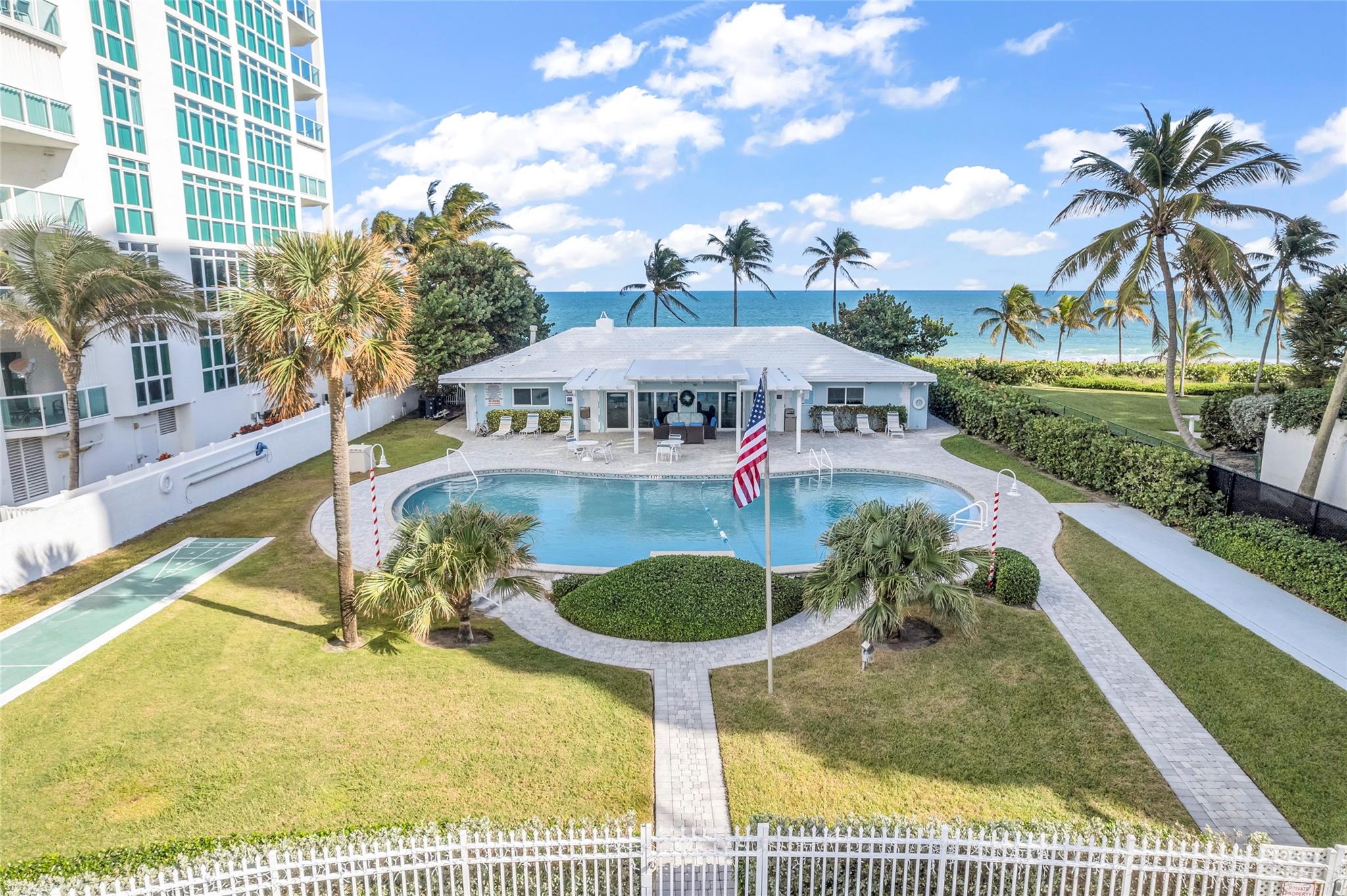 Palm Club Co-Op - Residential