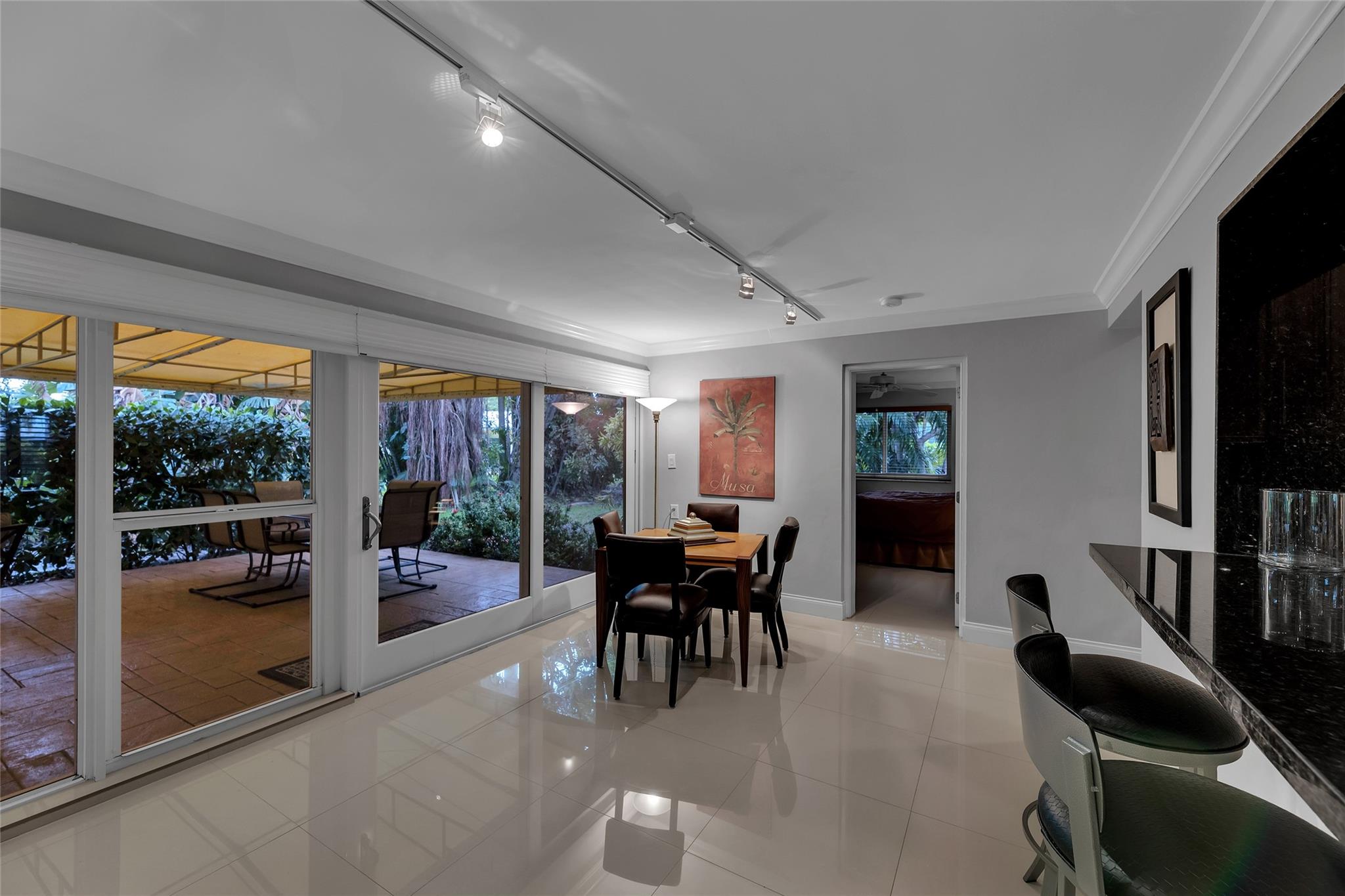 Palm Club Co-Op - Residential