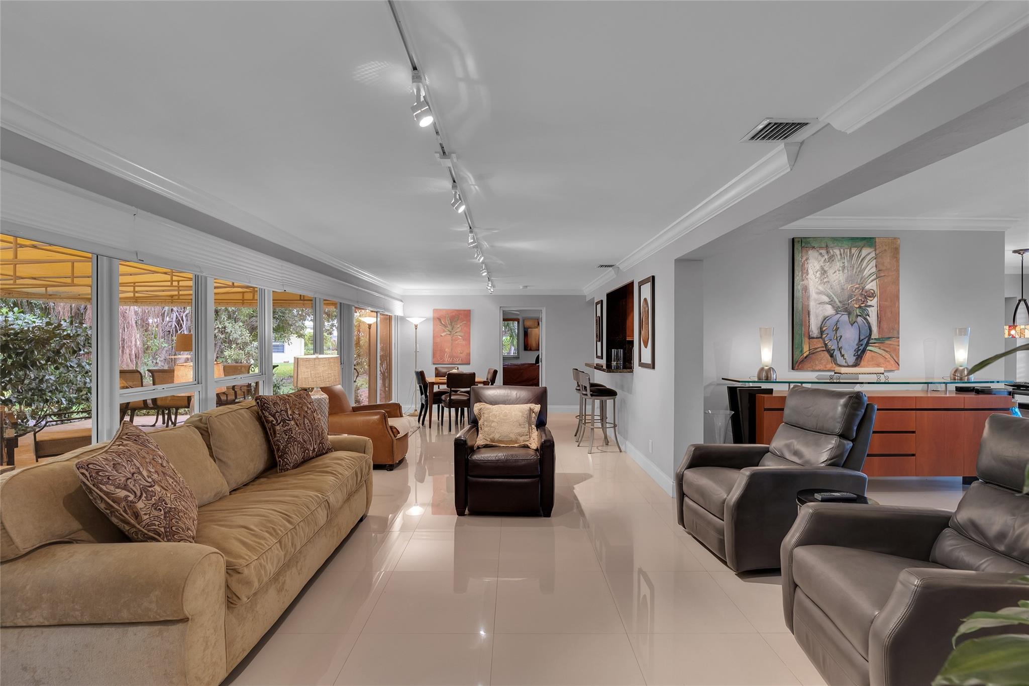 Palm Club Co-Op - Residential