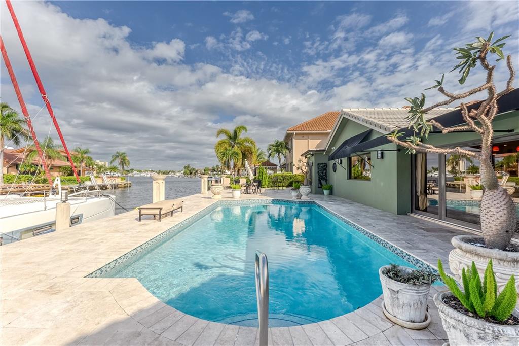 Sunrise Key - Residential