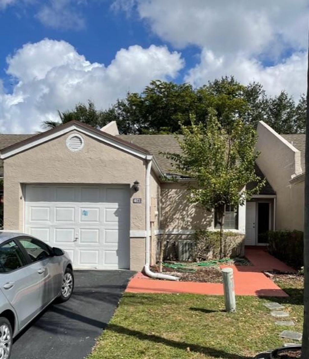 Photo of 5148 NW 11th Drive #5148, Deerfield Beach, FL 33064 (MLS # F10410096)