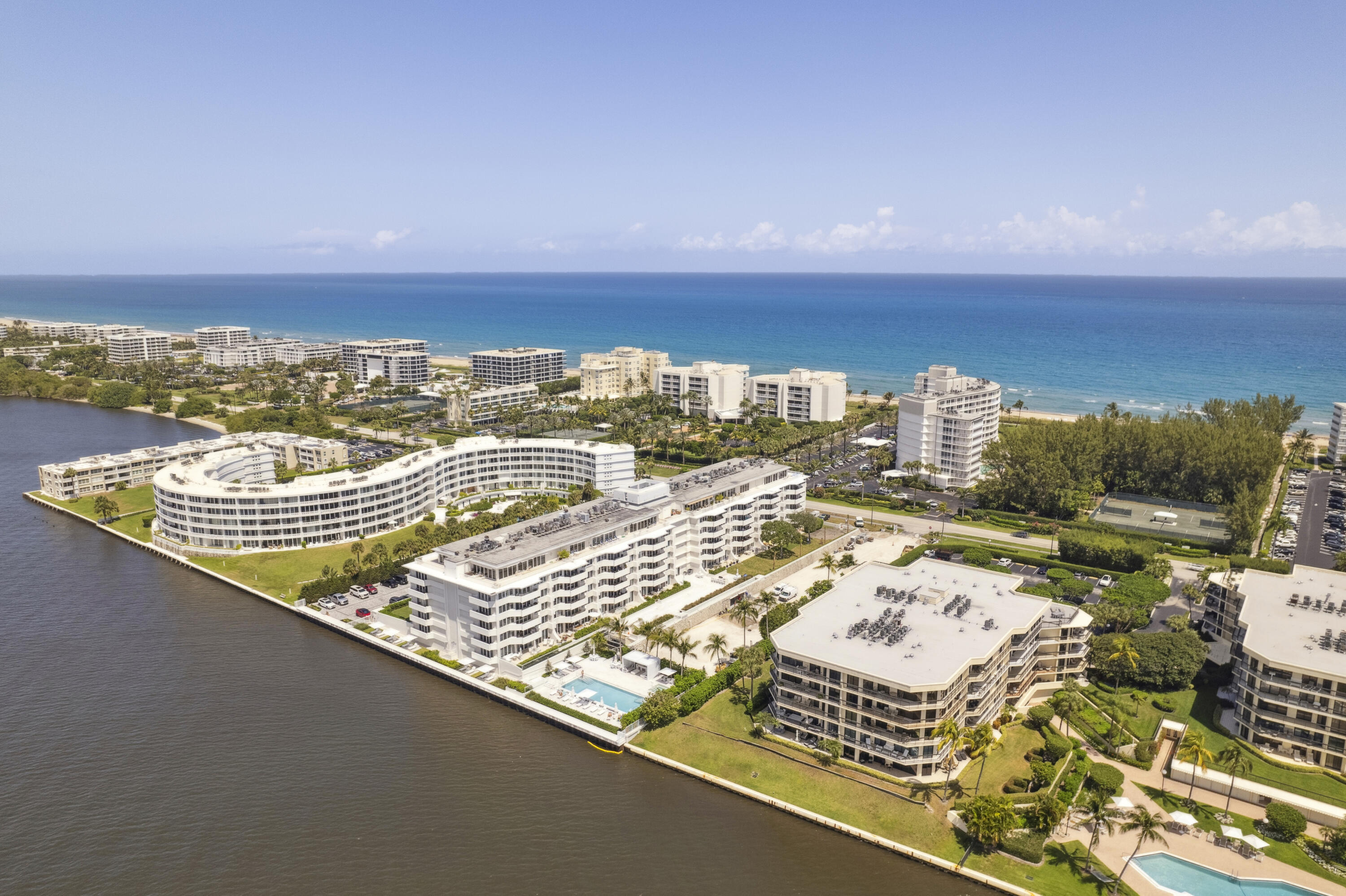 CARLYLE HOUSE CONDO - Residential Lease