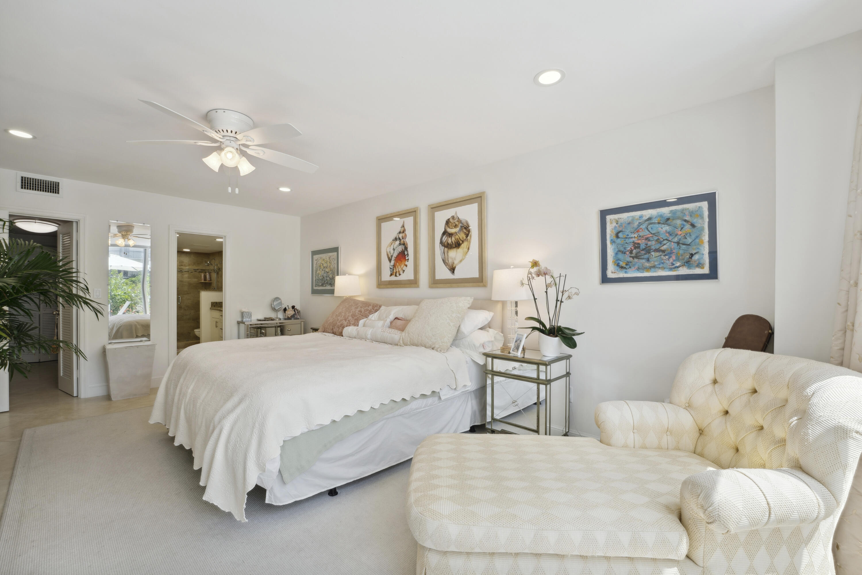 CARLYLE HOUSE CONDO - Residential Lease