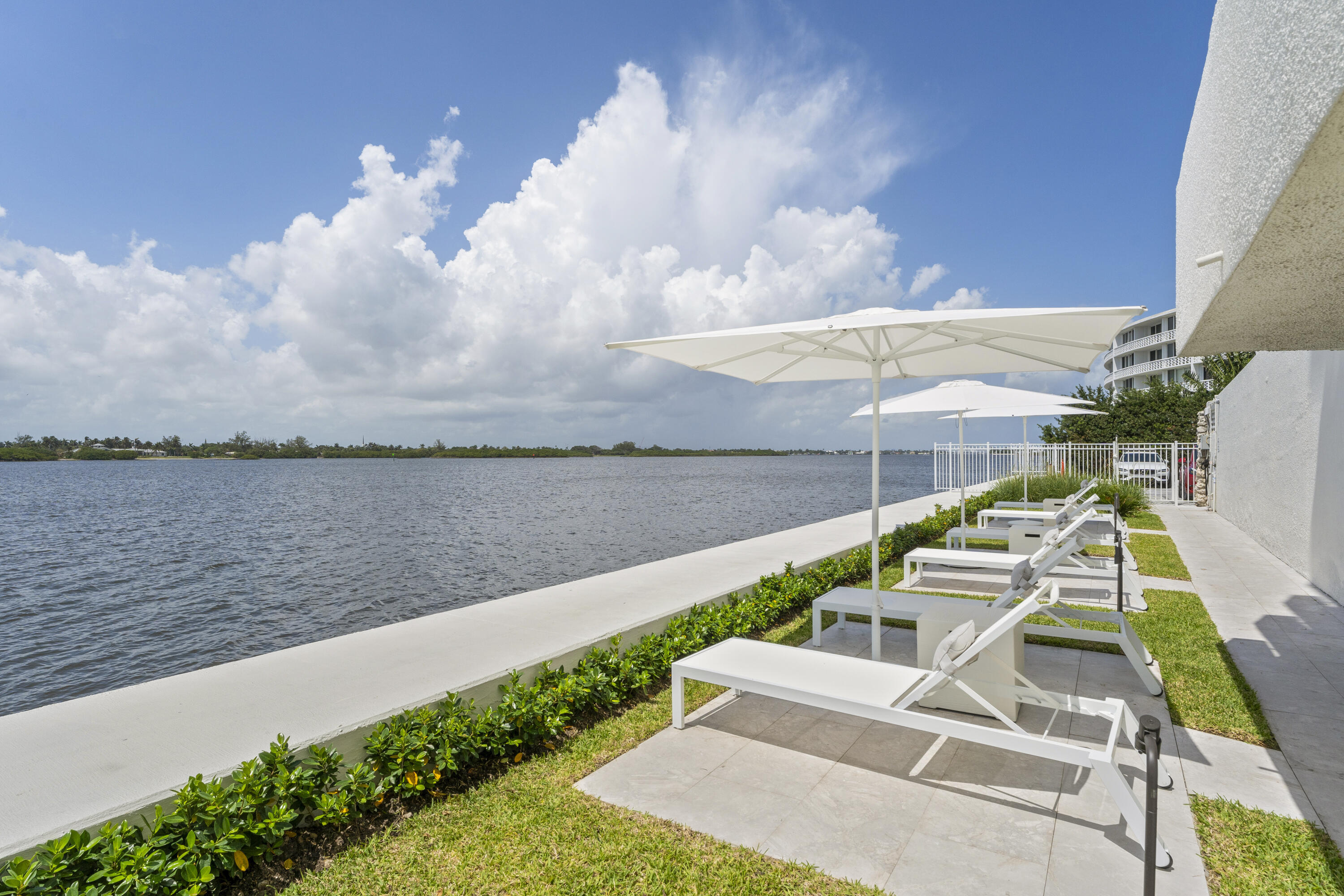 CARLYLE HOUSE CONDO - Residential Lease