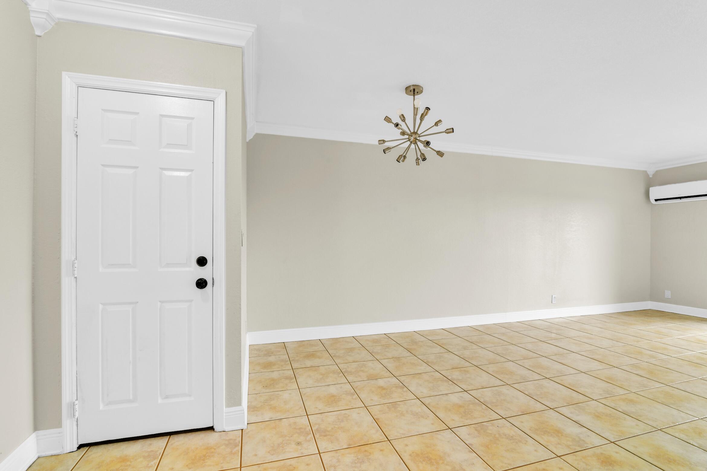 3201 NE 14th Street Causeway 708