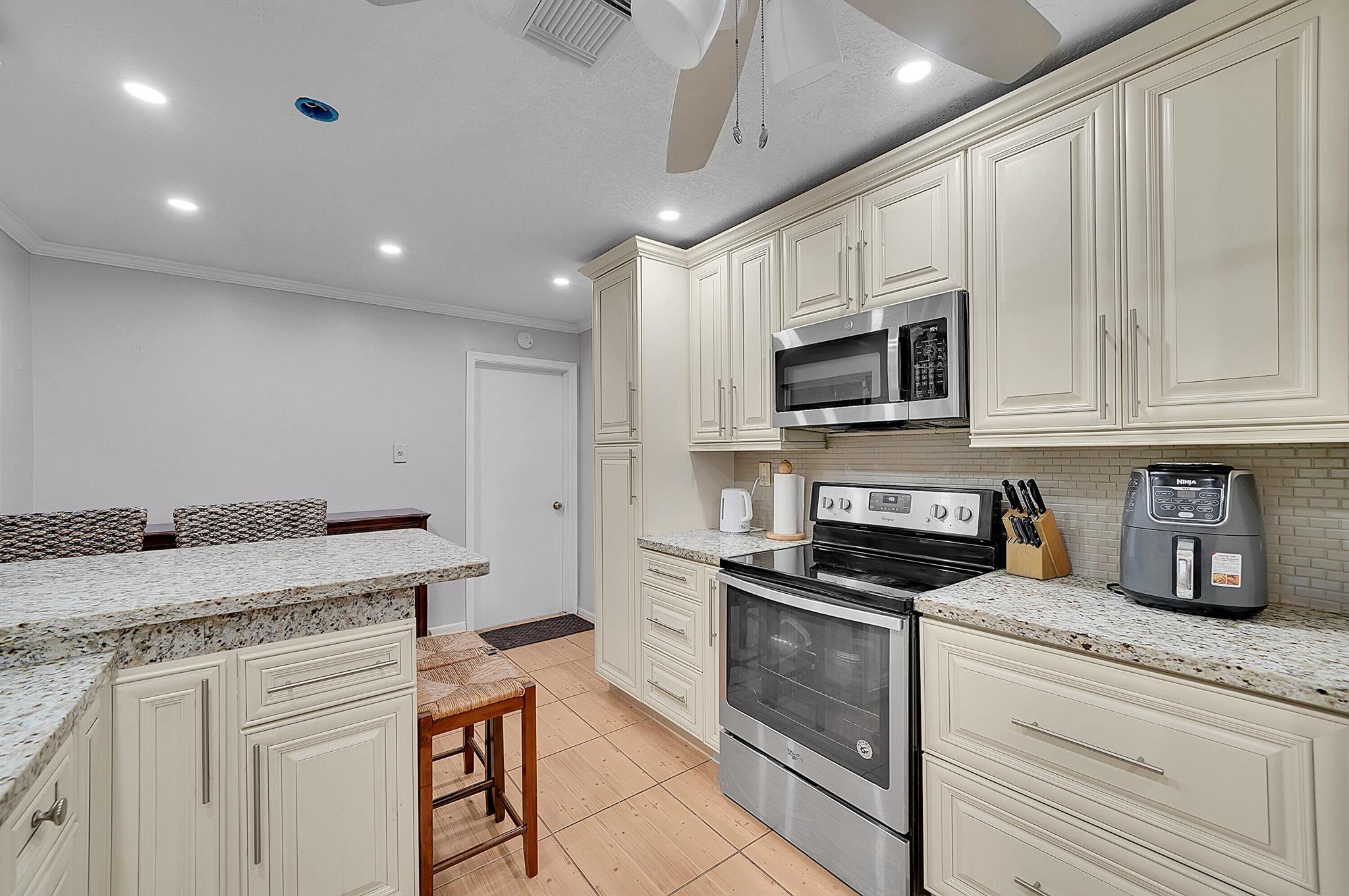 MAINLANDS OF TAMARAC LAKE - Residential