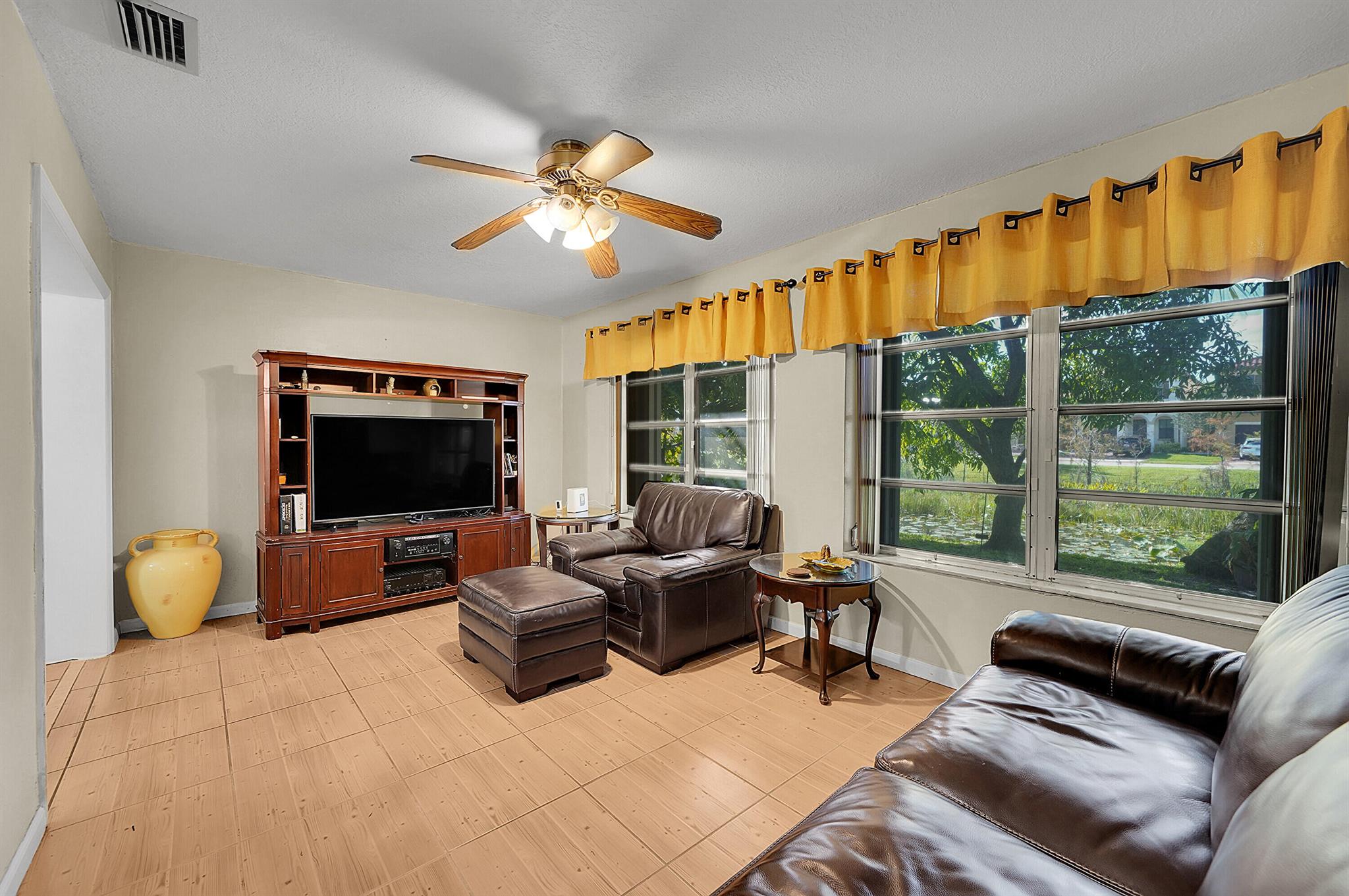 MAINLANDS OF TAMARAC LAKE - Residential