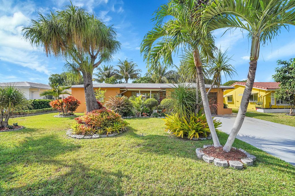 Photo of 5303 NW 50th Avenue, Tamarac, FL 33319 (MLS # R11146703)