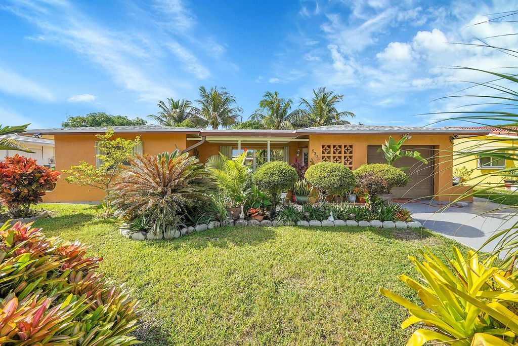 Photo of 5303 NW 50th Avenue, Tamarac, FL 33319 (MLS # R11146703)