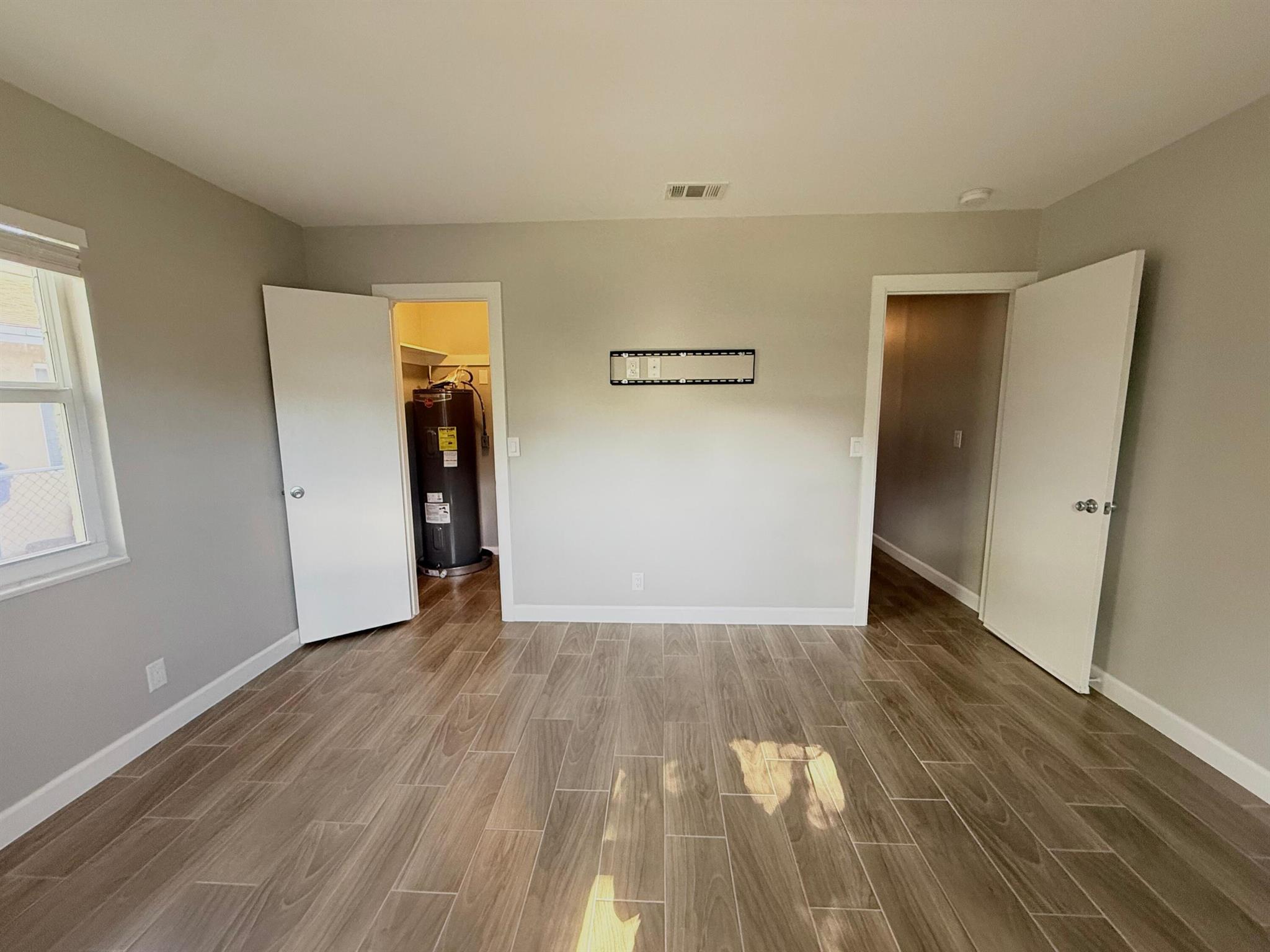 INLET CITY IN - Residential Lease