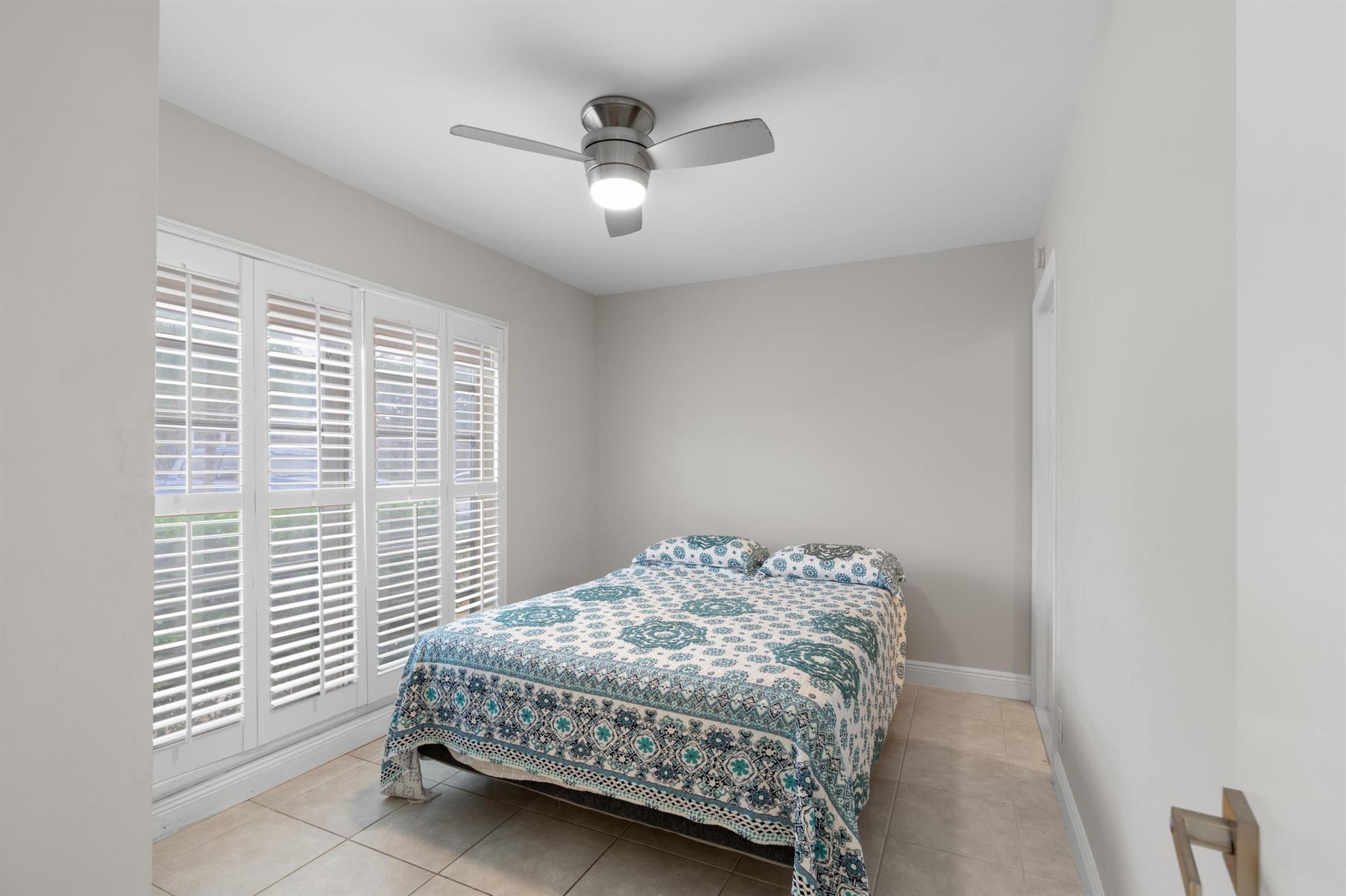 BOCA LAKES CONDO - Residential Lease