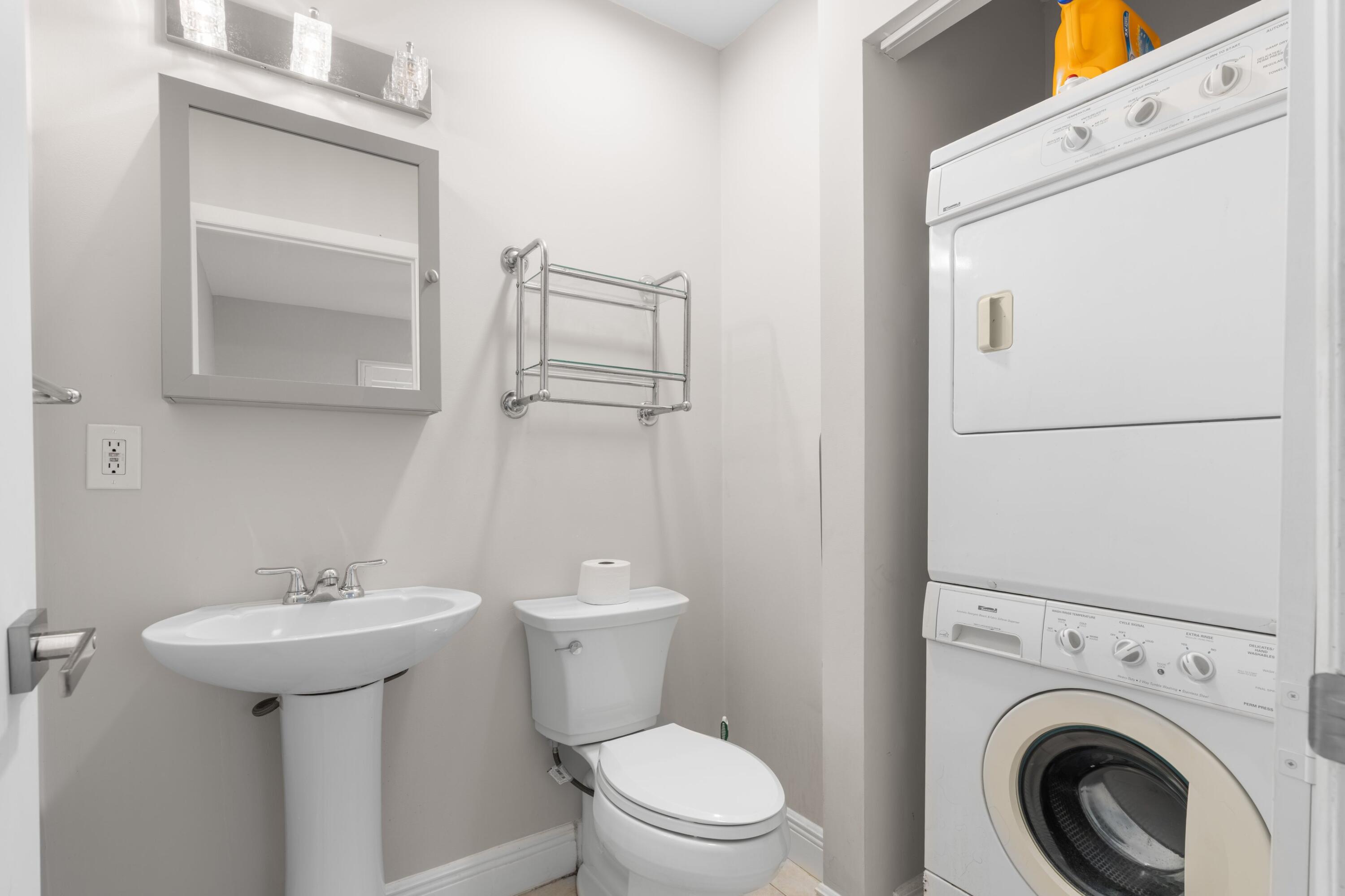 BOCA LAKES CONDO - Residential Lease