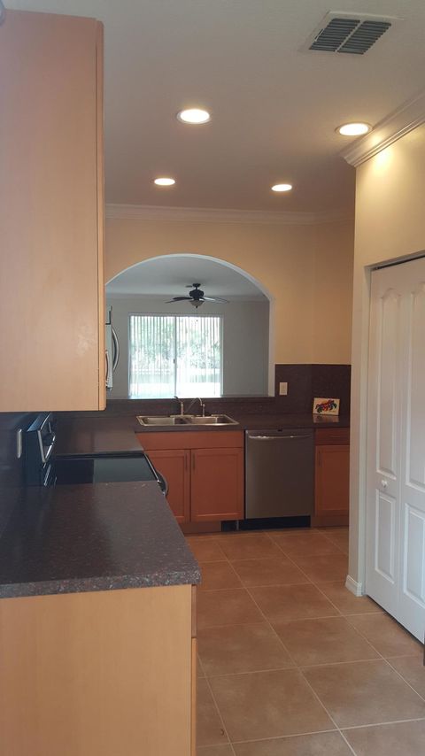 A home in Port Saint Lucie